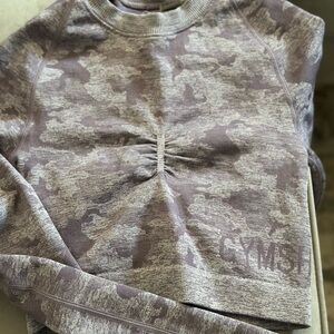 Gymshark two pieces matching set long sleeves crop top and sports bra purple